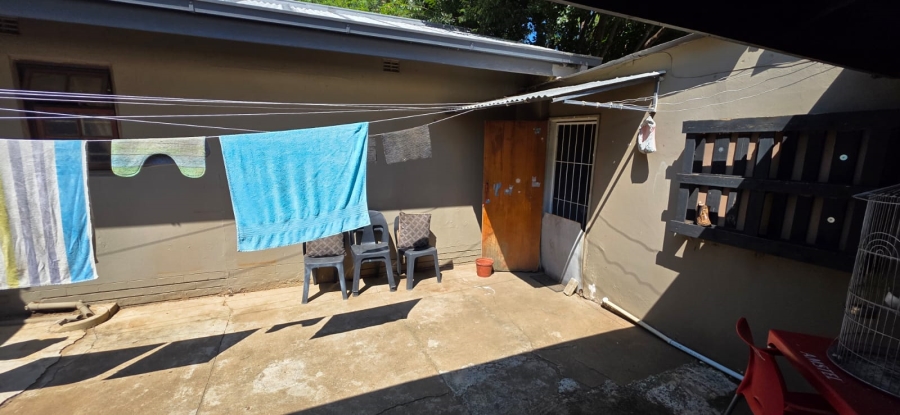 5 Bedroom Property for Sale in Songloed North West